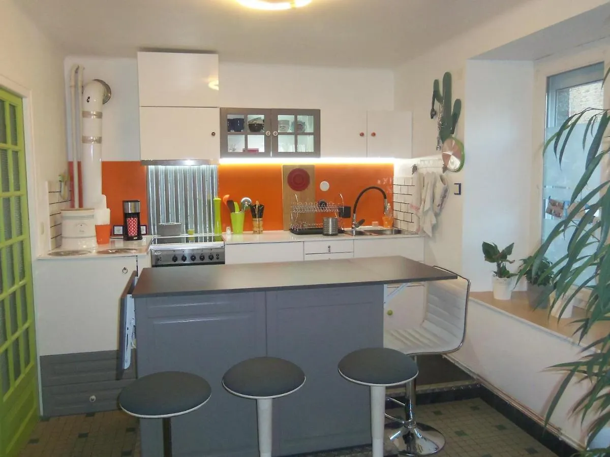 Gite Familial Plouguenast-Langast